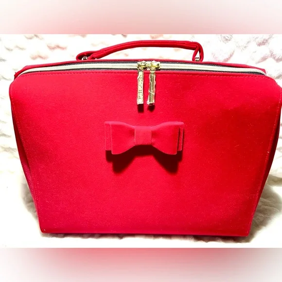 Estée Lauder Red Velvet Bow detail travel bag makeup iPad. Small laptop - Picture 1 of 10